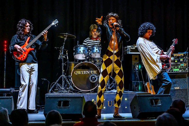 Qween UK - A Tribute to Freddie Mercury and Queen